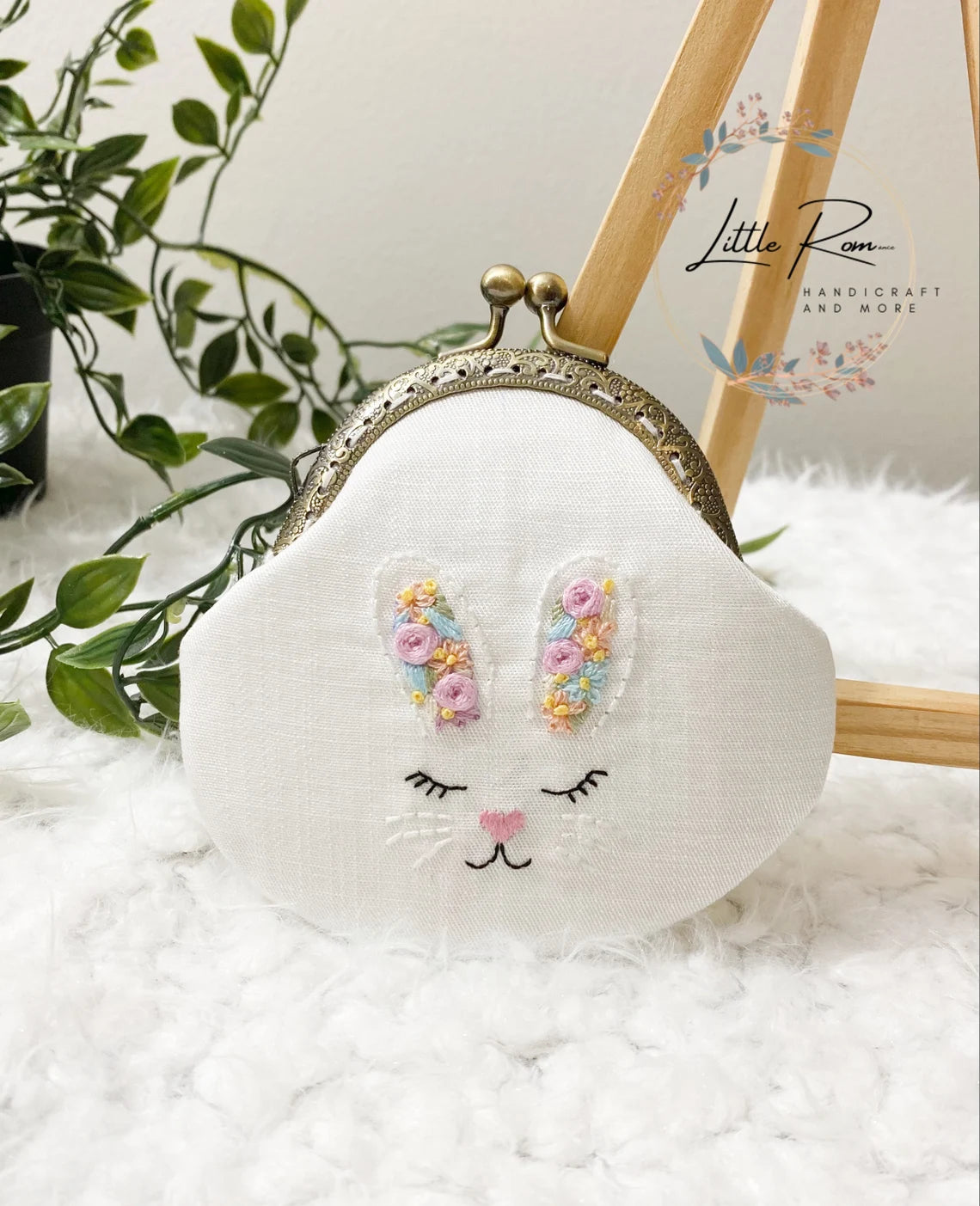 Cute Hand-embroidered Bunny Coin Purse