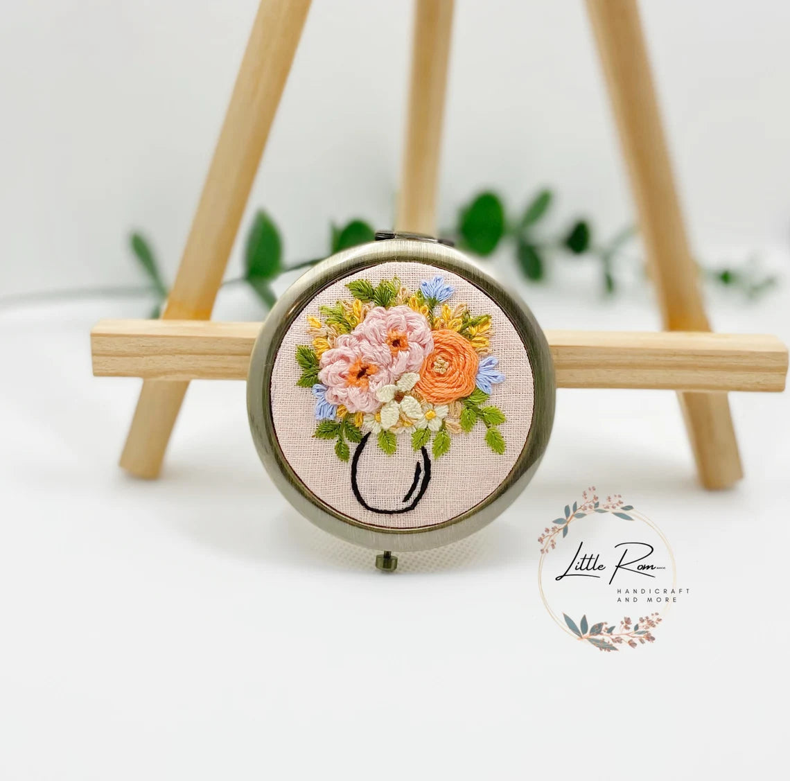 Cute Vintage Embroidered Make-up Mirrors | Special Edition