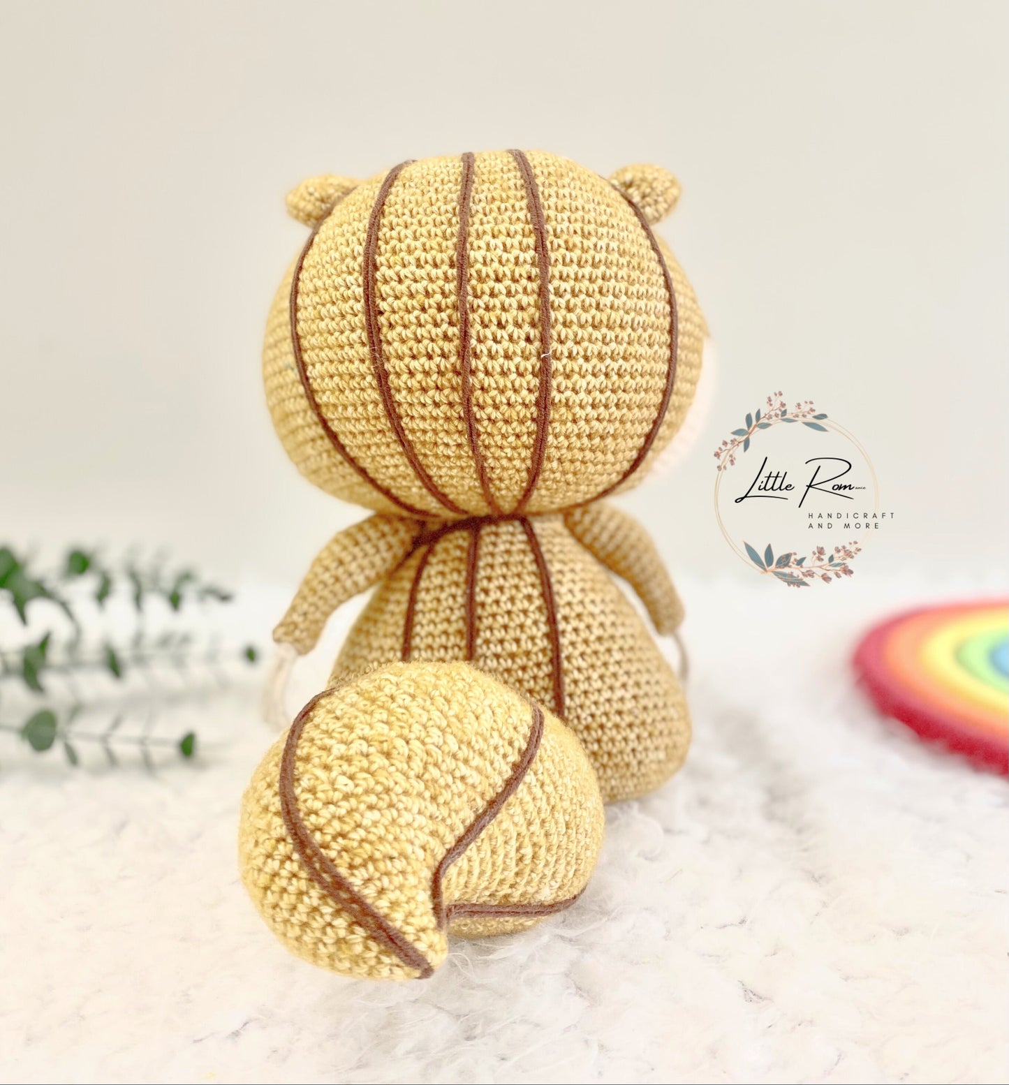 Cute Amigurumi Squirrel with Detachable Acorn Crossbody Bag