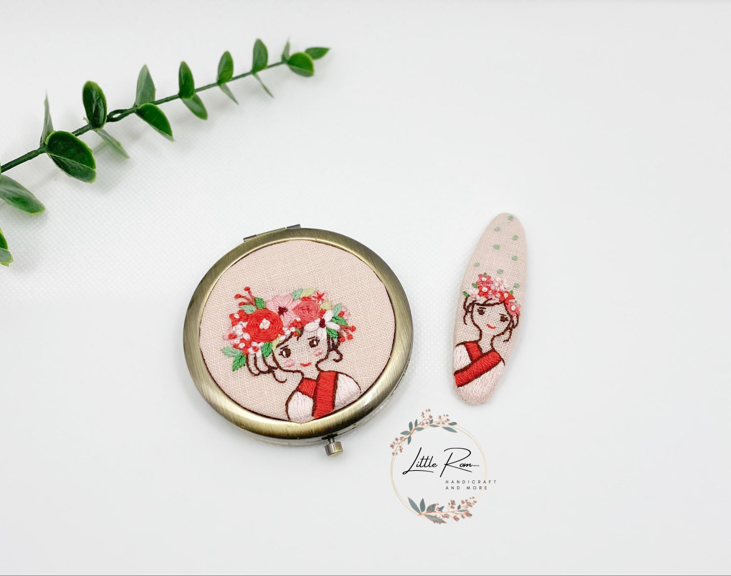 Embroidered Compact Mirror with Matching Hair Clips