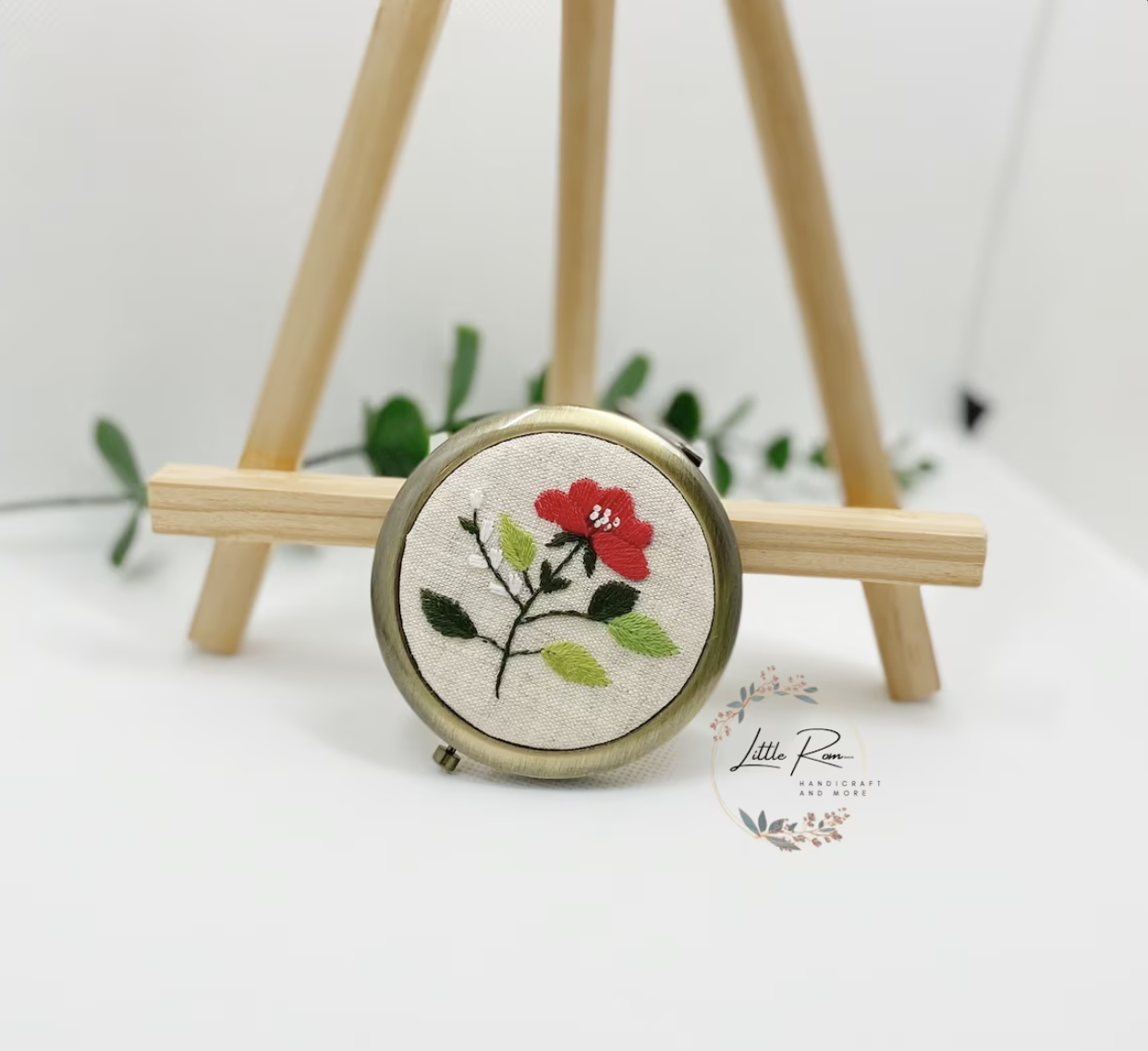 Cute Vintage Embroidered Make-up Mirrors | Floral Collection 1