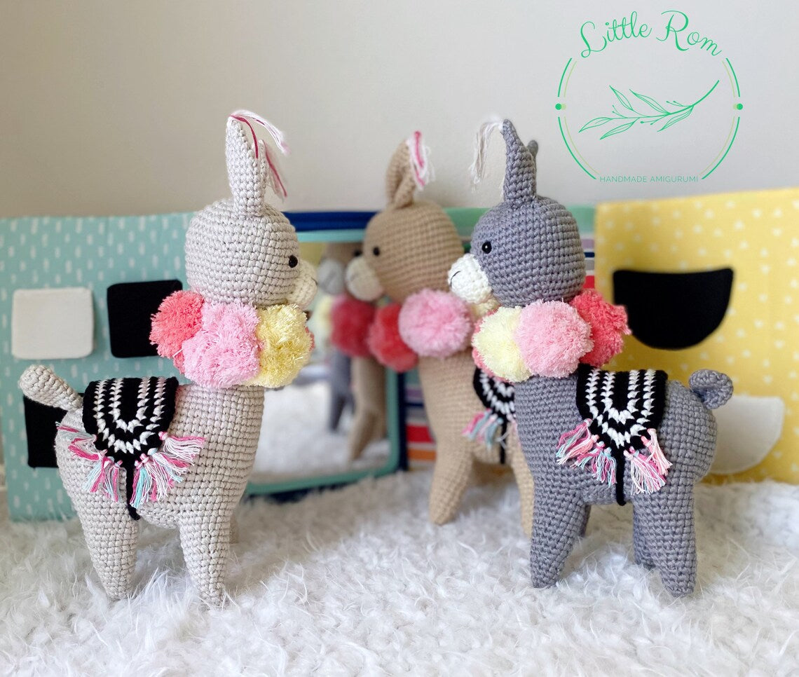 Crochet Llama | Carl, Riley, Pearl