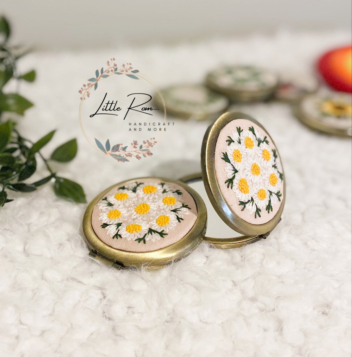 Cute Vintage Embroidered Floral Compact Mirrors | Sun Flower and Daisy Collection