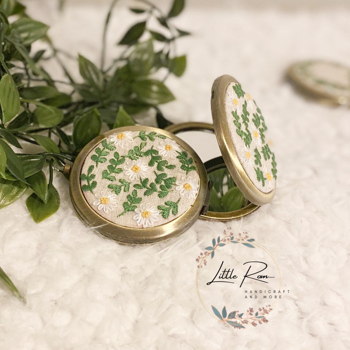 Cute Vintage Embroidered Floral Compact Mirrors | Sun Flower and Daisy Collection