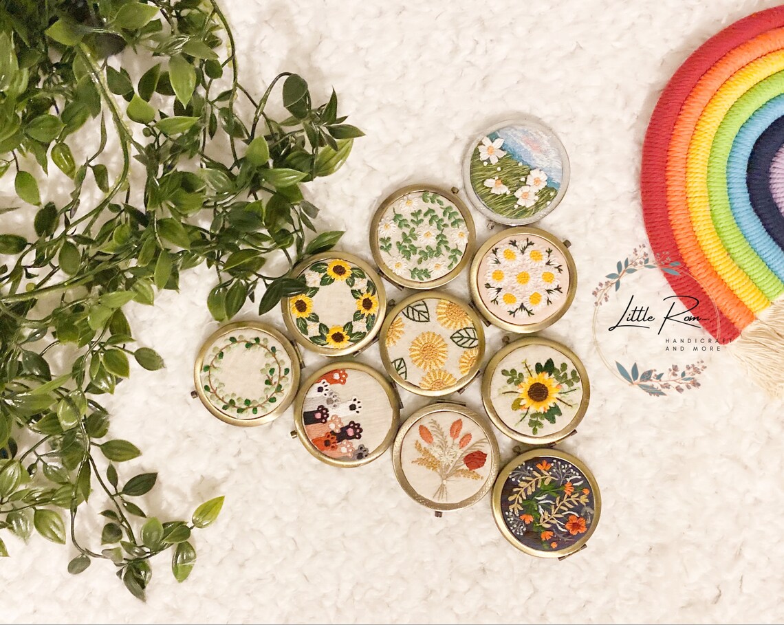 Cute Vintage Embroidered Floral Compact Mirrors | Sun Flower and Daisy Collection