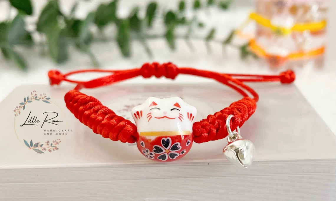 Lucky Cat Charm Bracelet