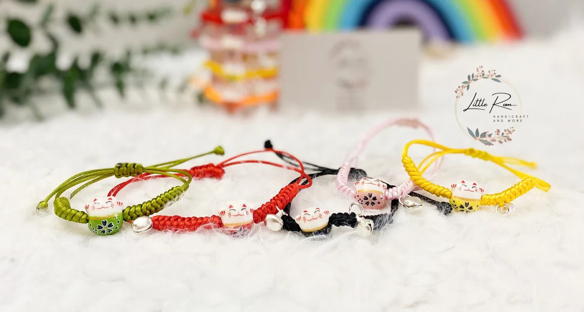 Lucky Cat Charm Bracelet