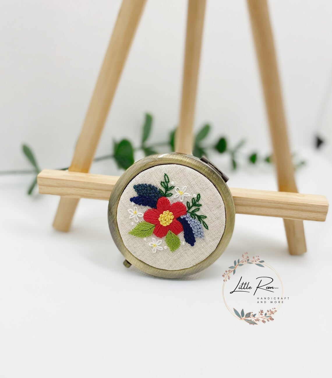 Cute Vintage Embroidered Make-up Mirrors | Floral Collection 1