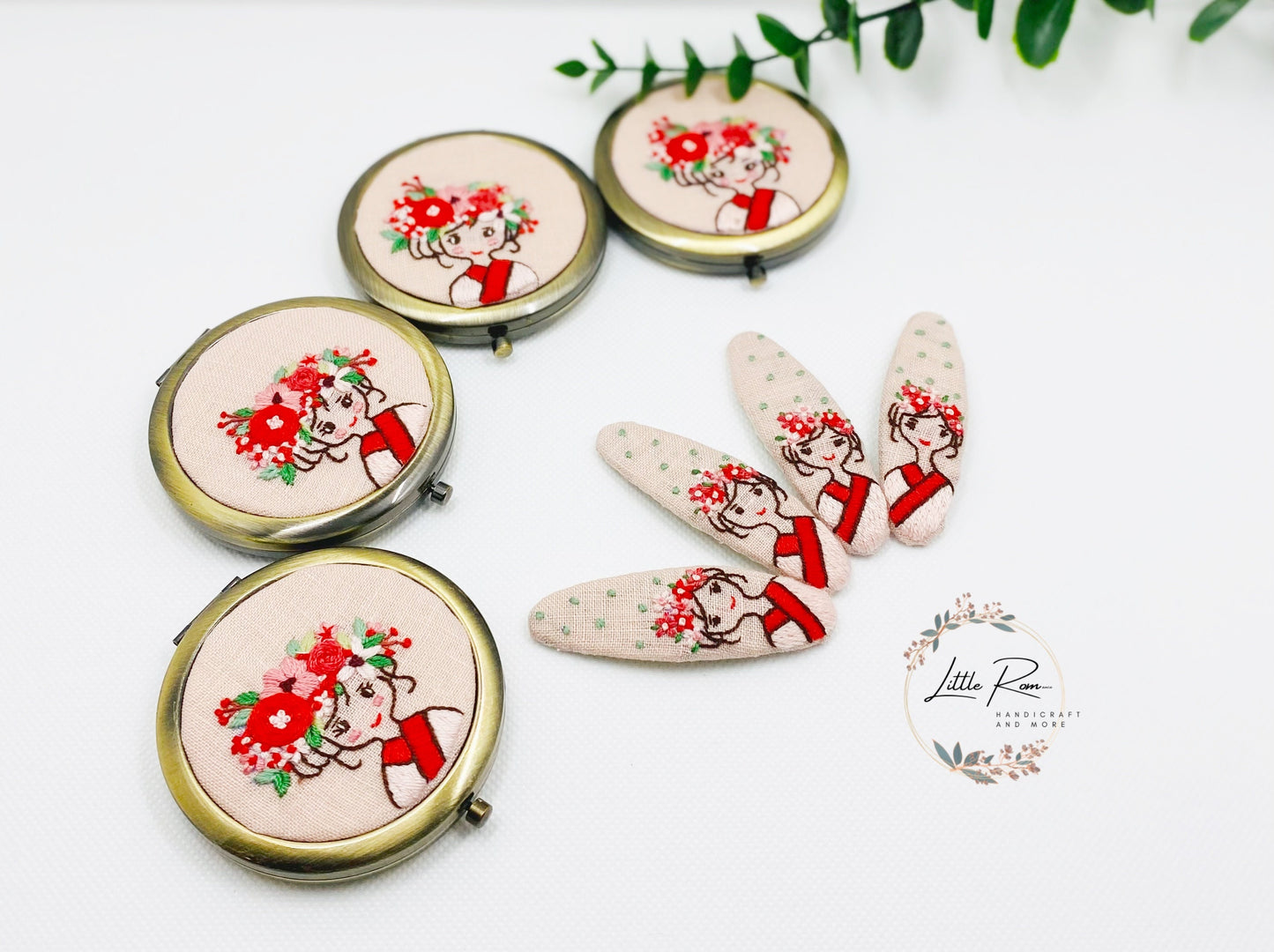 Embroidered Compact Mirror with Matching Hair Clips